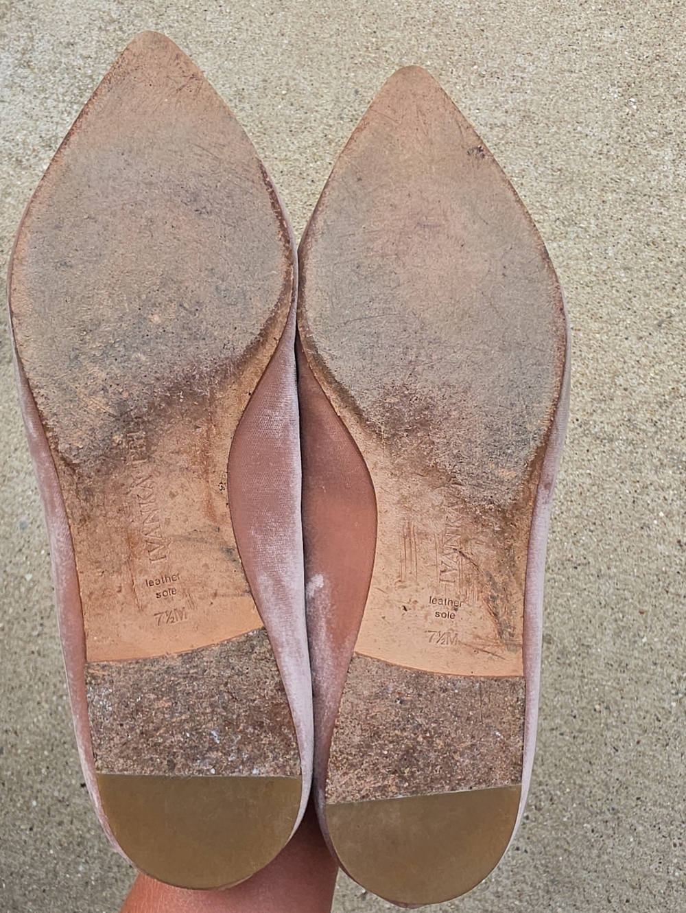 Ivanka Trump Pink Velvet Pointed Toe Bow Flats Leather Sole Size 7.5M - Picture 5 of 5
